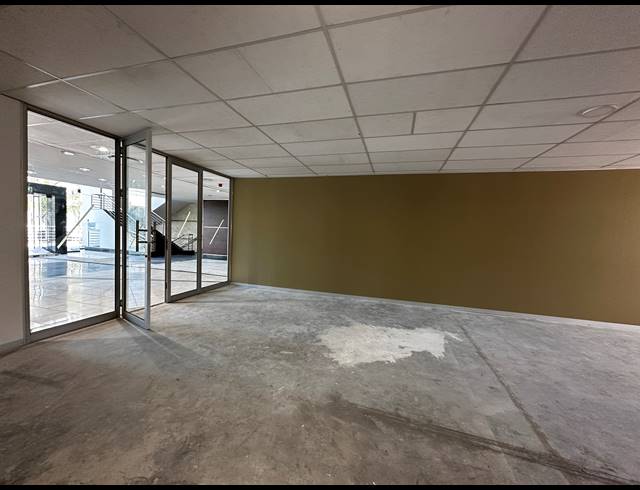 686M² OFFICE TO LET IN WOODMEAD